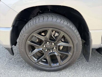 2022 RAM 1500 Big Horn Crew Cab 4x4 5'7' Box