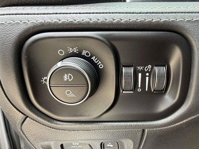 2023 RAM 1500 Limited Crew Cab 4x4 5'7' Box