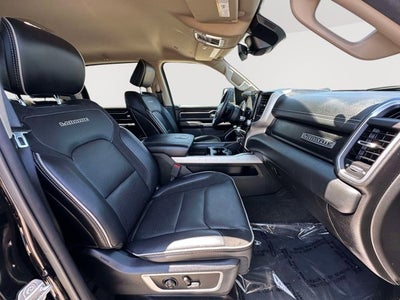 2021 RAM 1500 Laramie Crew Cab 4x4 5'7' Box