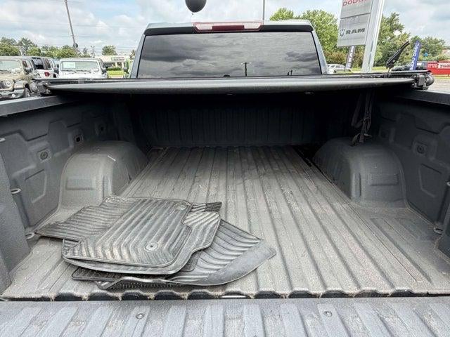 2022 Chevrolet Silverado 1500 LTD 4WD Crew Cab Short Bed LT with 2FL