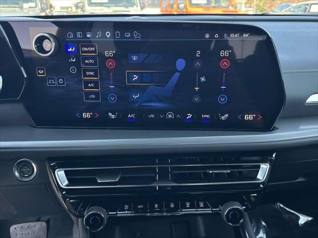 2025 Chevrolet Traverse AWD LT