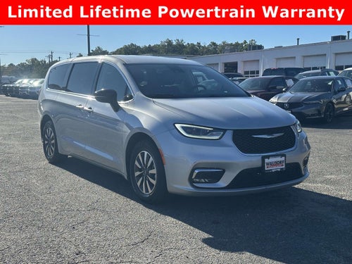 2024 Chrysler Pacifica Hybrid Select
