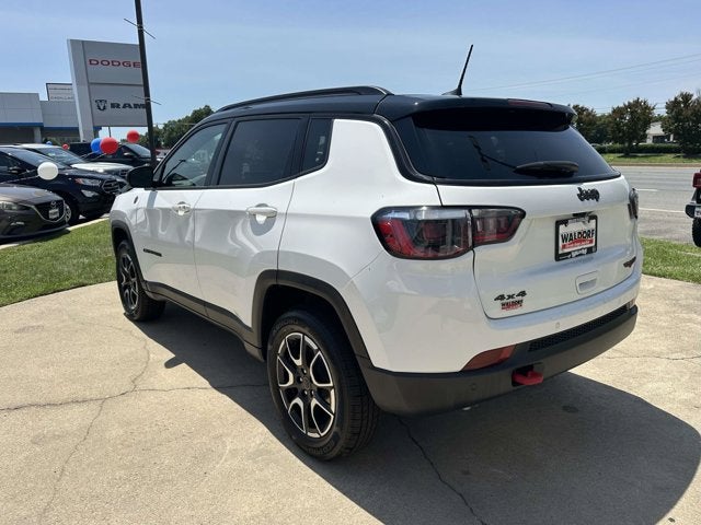 2025 Jeep Compass Trailhawk - Photo 4
