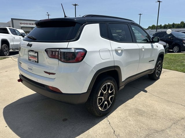 2025 Jeep Compass Trailhawk - Photo 6