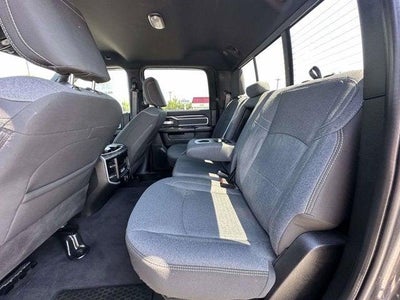 2022 RAM 2500 Big Horn Crew Cab 4x4 6'4' Box