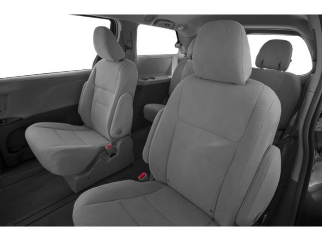 2019 Toyota Sienna LE 7 Passenger