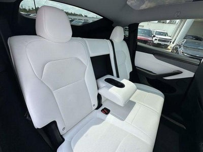 2026 Tesla Model Y AWD