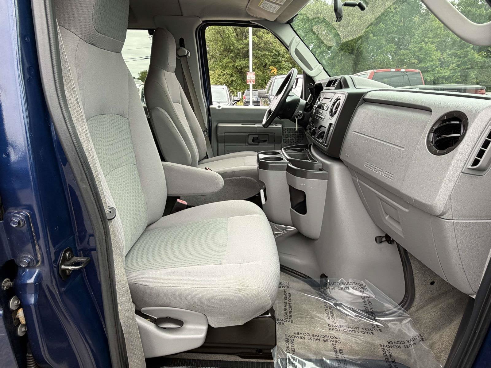 2014 Ford Econoline Wagon XL