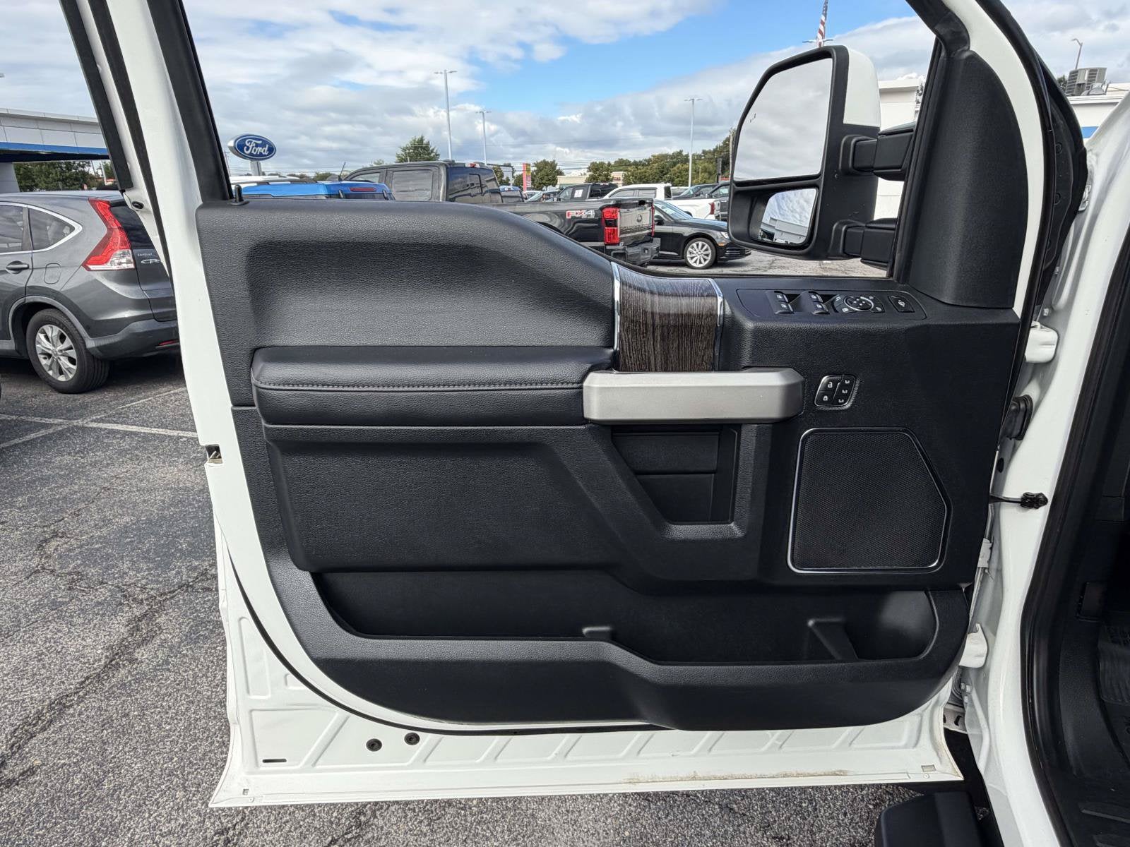 2020 Ford Super Duty F-350 SRW LARIAT