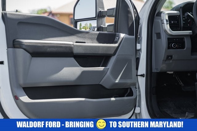 2024 Ford Super Duty F-350 SRW XLT