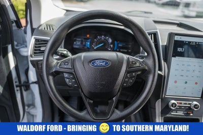 2022 Ford Edge SE