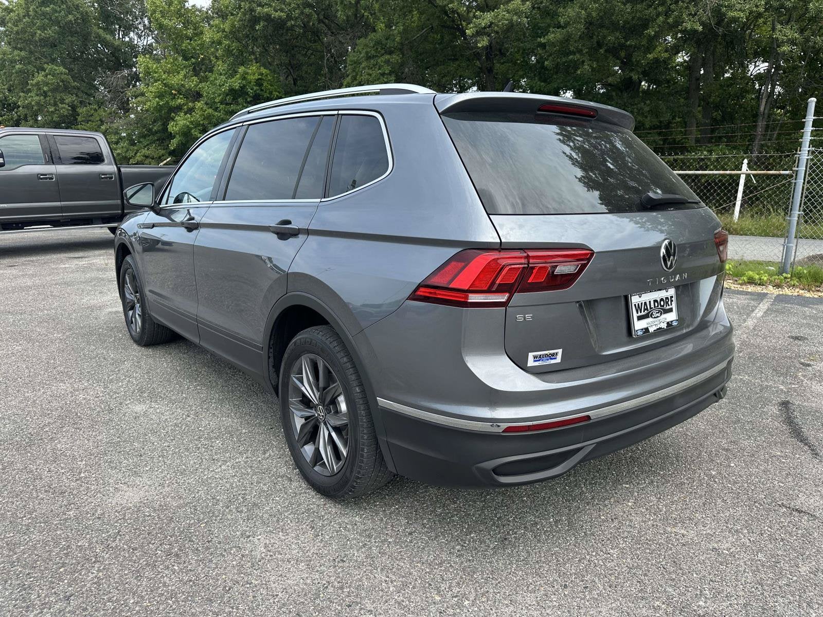 2022 Volkswagen Tiguan SE