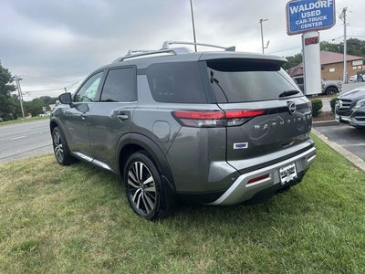 2023 Nissan Pathfinder Platinum