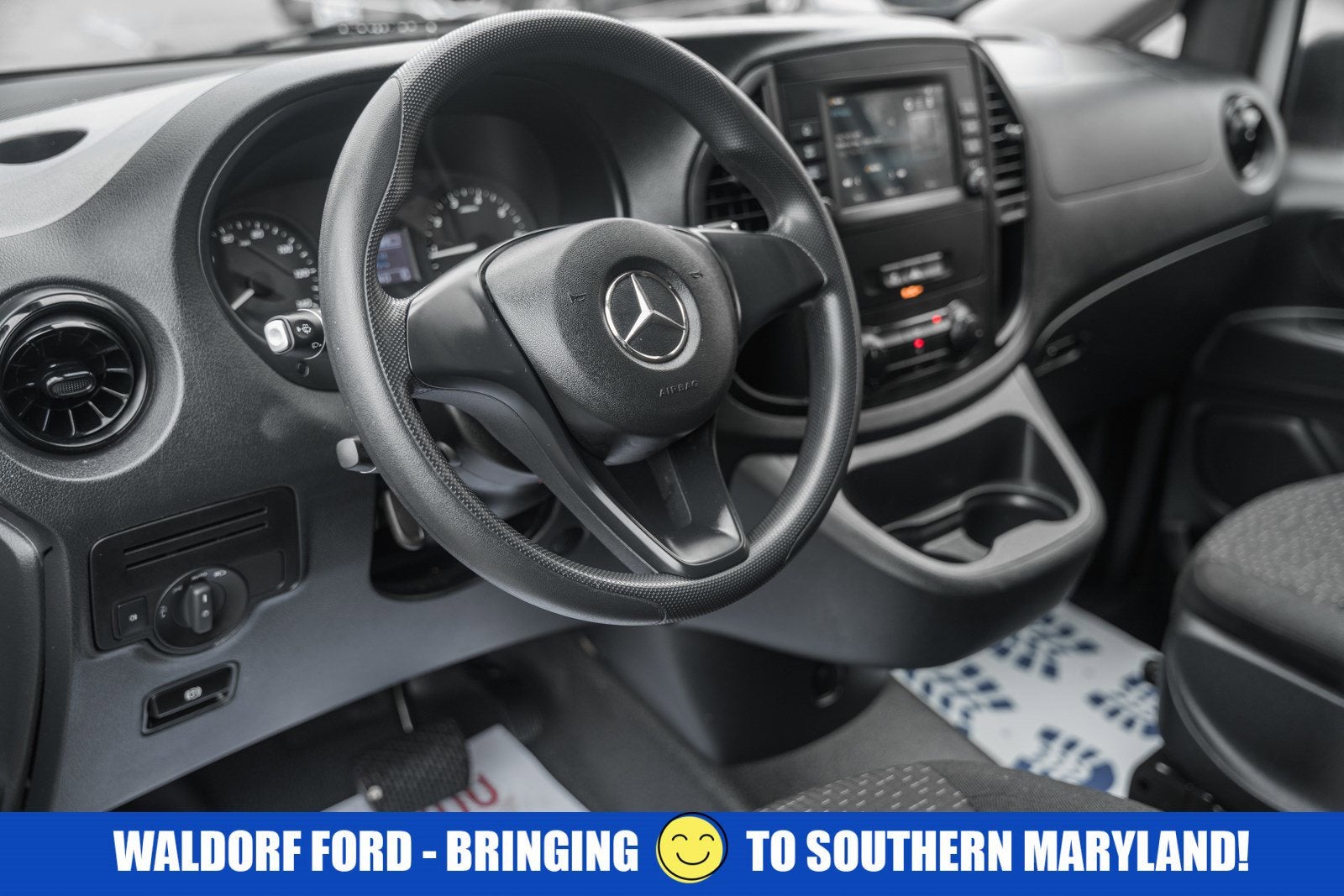 2022 Mercedes-Benz Metris Cargo Van 126 WB Cargo