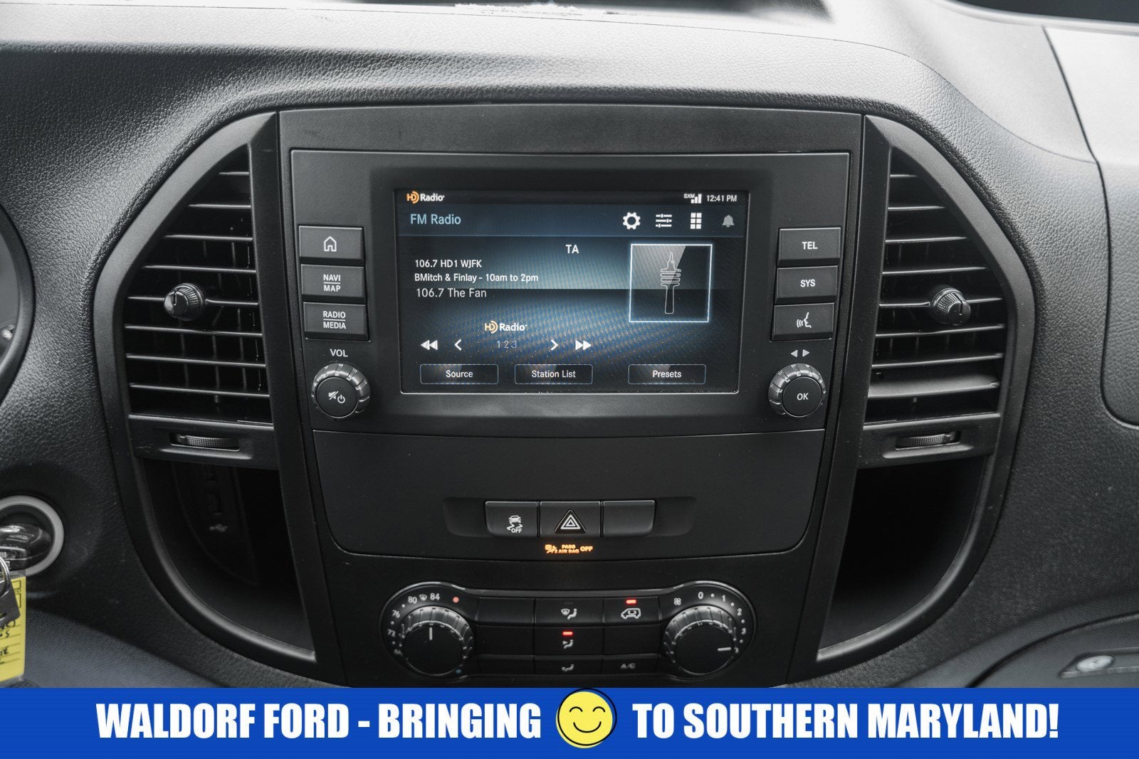 2022 Mercedes-Benz Metris Cargo Van 126 WB Cargo