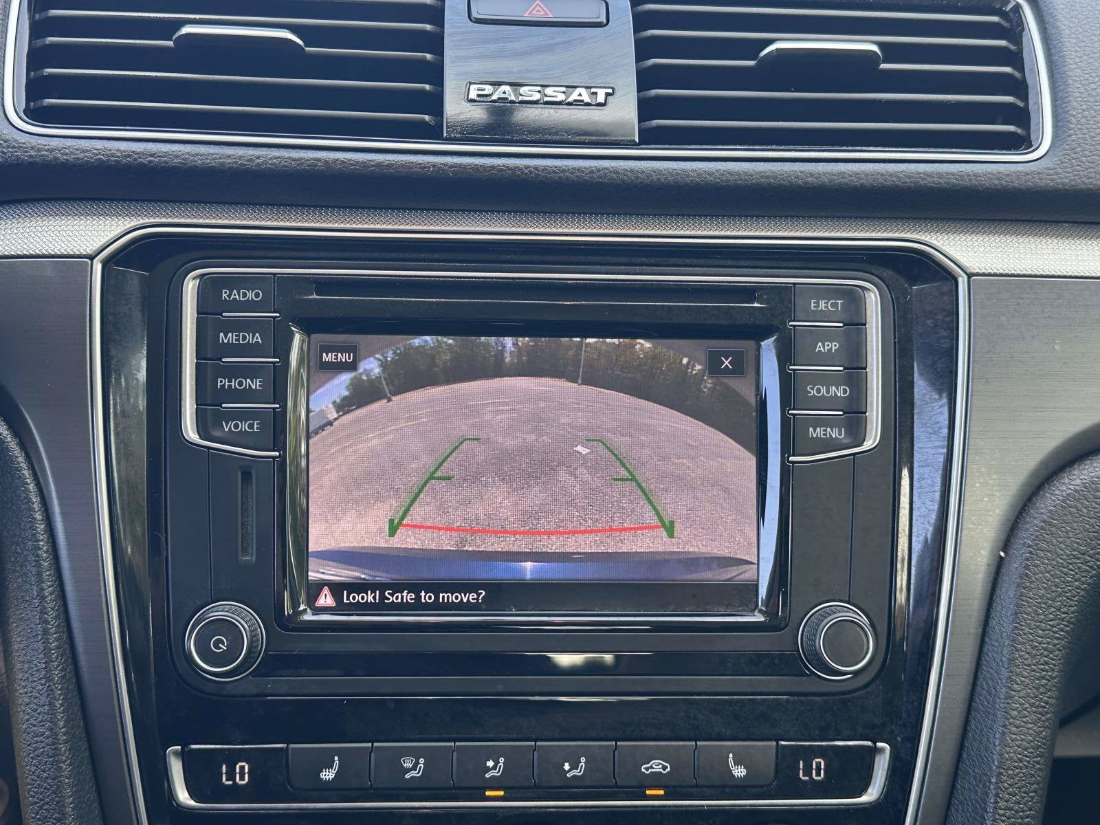 2018 Volkswagen Passat Base