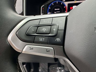2025 Volkswagen Taos SEL