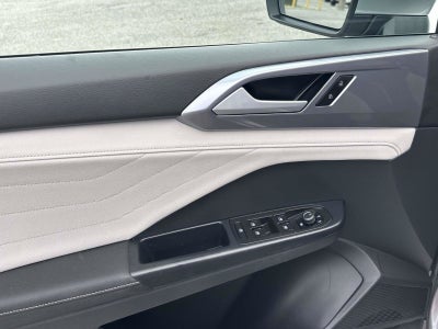 2025 Volkswagen Taos SEL