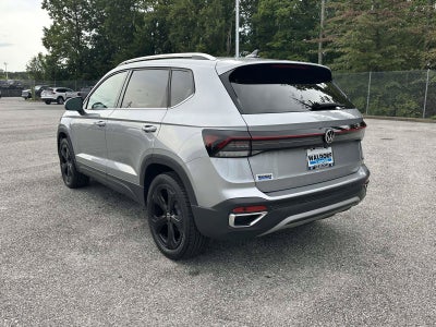 2025 Volkswagen Taos SEL