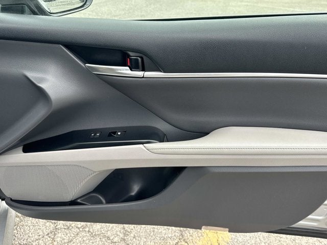 2020 Toyota Camry Hybrid XLE