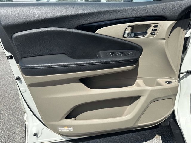 2019 Honda Pilot Touring 8-Passenger