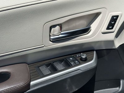 2021 Toyota Sienna Base