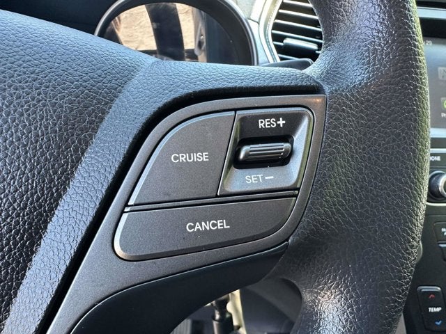 2018 Hyundai Santa Fe SE