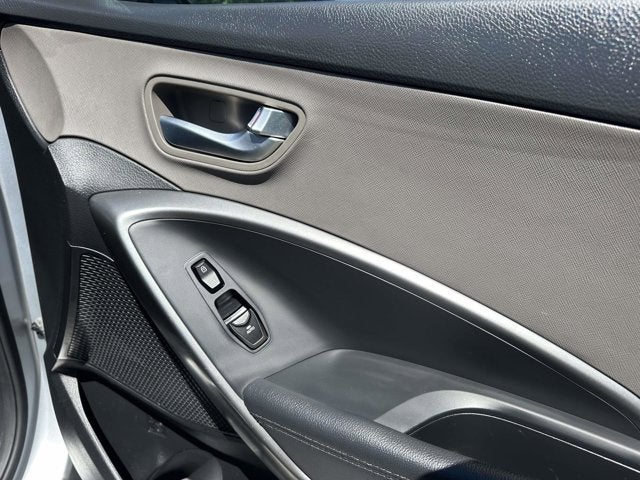 2018 Hyundai Santa Fe SE