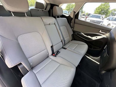 2018 Hyundai Santa Fe SE