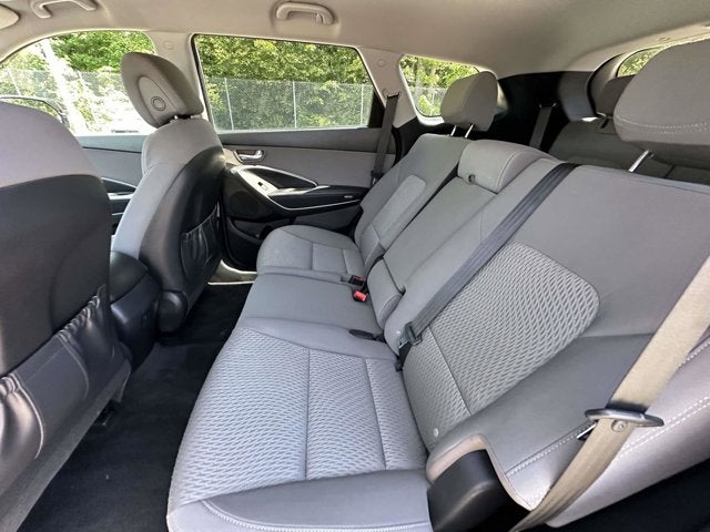 2018 Hyundai Santa Fe SE