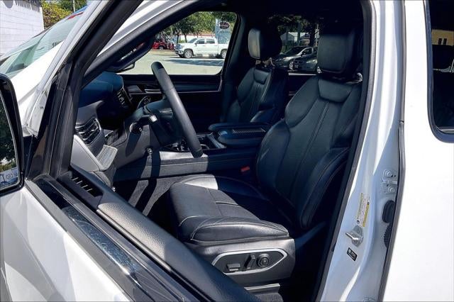 2024 Jeep Wagoneer L Series III