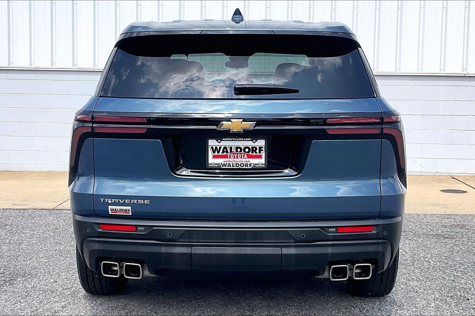 2024 Chevrolet Traverse FWD LS