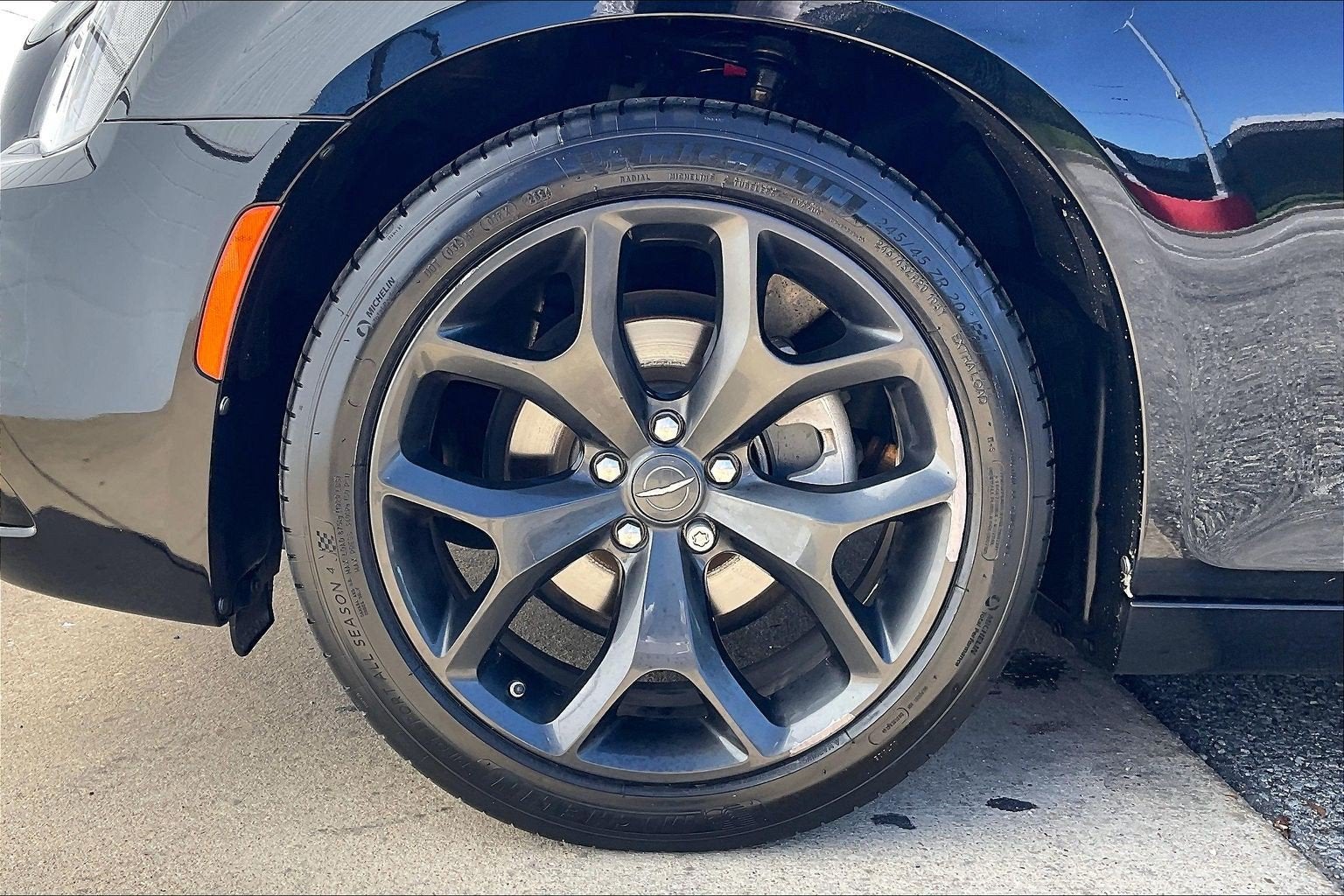 2023 Chrysler 300 Touring