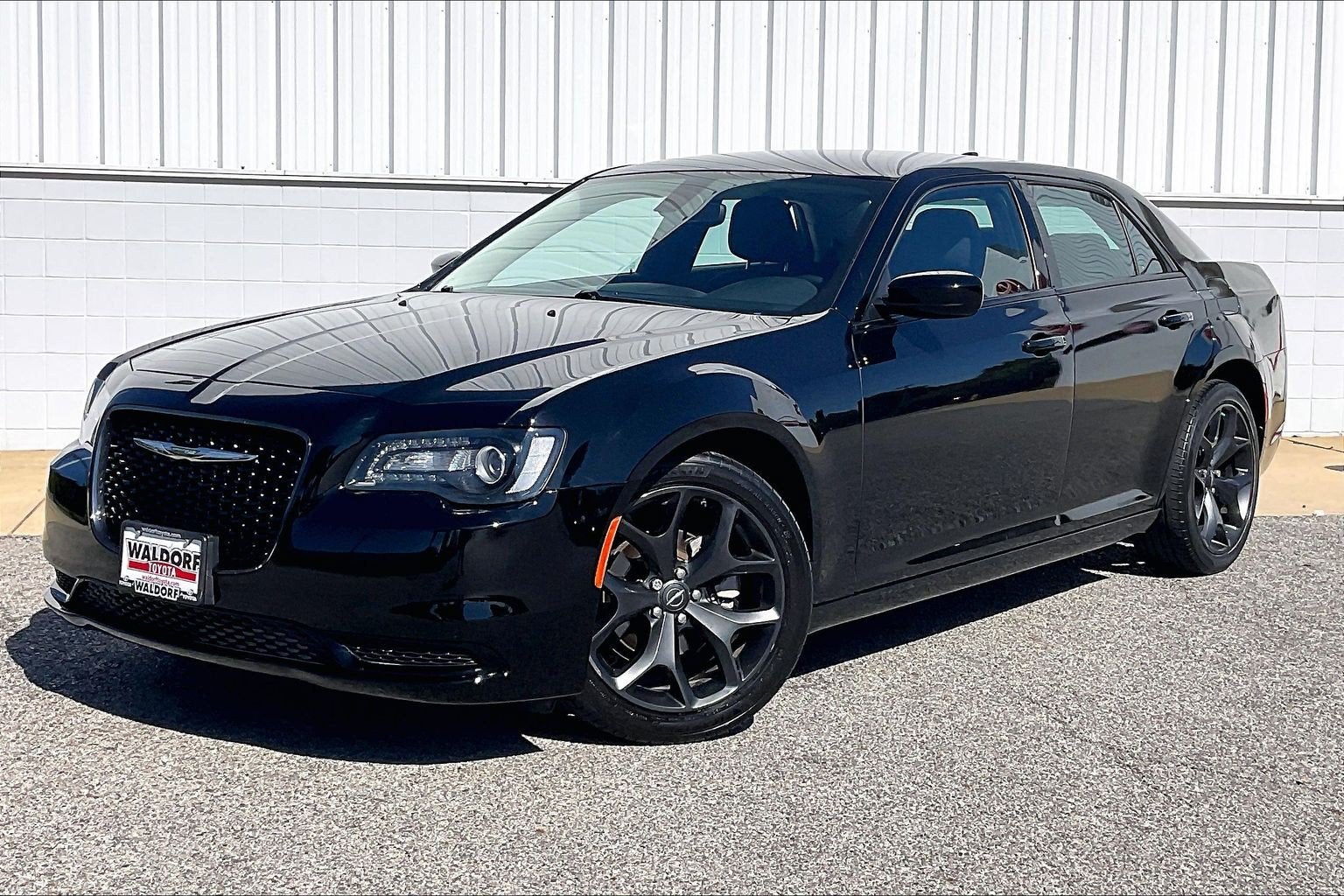 2023 Chrysler 300 Touring