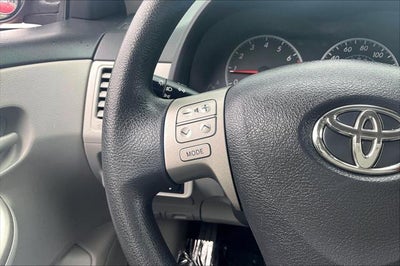 2013 Toyota COROLLA LE