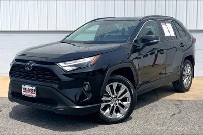 2025 Toyota RAV4 XLE Premium