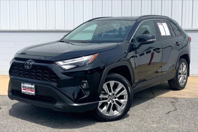 2025 Toyota RAV4 XLE Premium