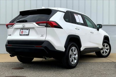 2022 Toyota RAV4 LE