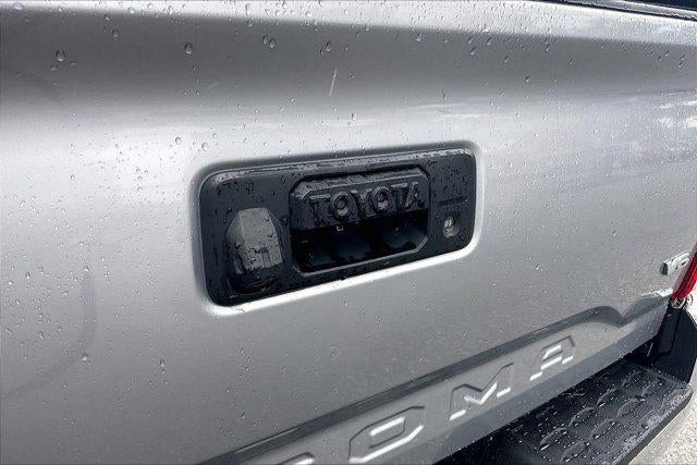 2020 Toyota TACOMA SR5 SR5