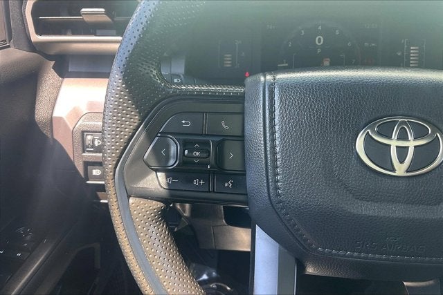 2025 Toyota TACOMA SR5 SR5