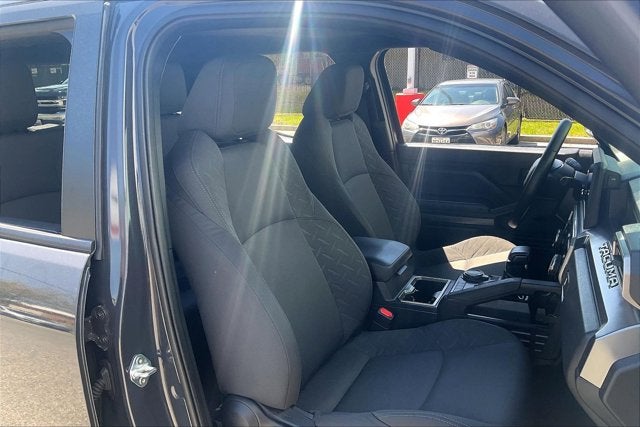 2025 Toyota TACOMA SR5 SR5