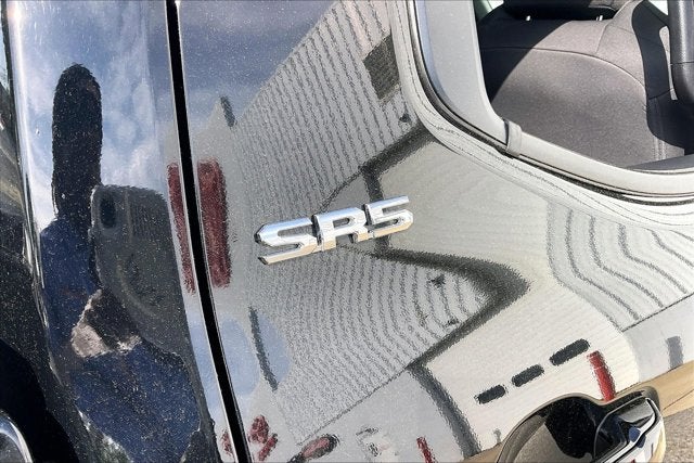 2025 Toyota TACOMA SR5 SR5