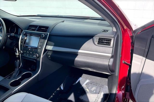 2016 Toyota Camry SE