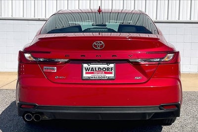 2025 Toyota Camry SE