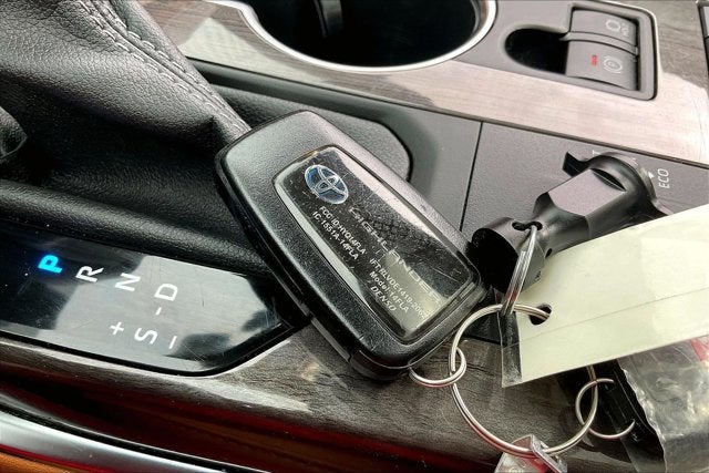 2022 Toyota Highlander Hybrid Hybrid Platinum