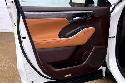 2022 Toyota Highlander Hybrid Hybrid Platinum