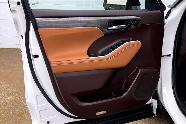 2022 Toyota Highlander Hybrid Hybrid Platinum