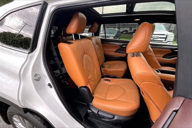 2022 Toyota Highlander Hybrid Hybrid Platinum