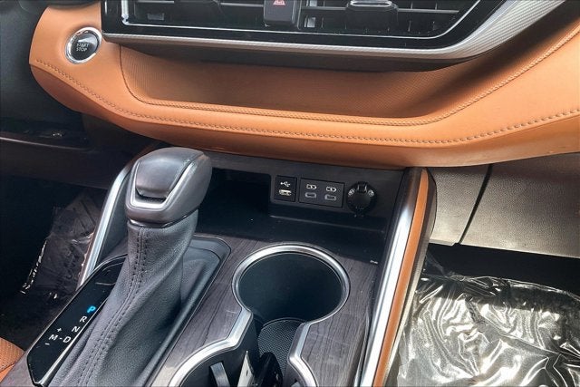 2022 Toyota Highlander Platinum