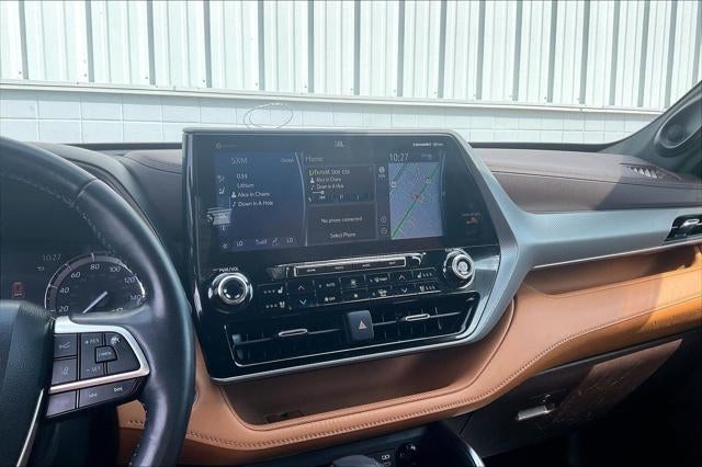 2022 Toyota Highlander Platinum